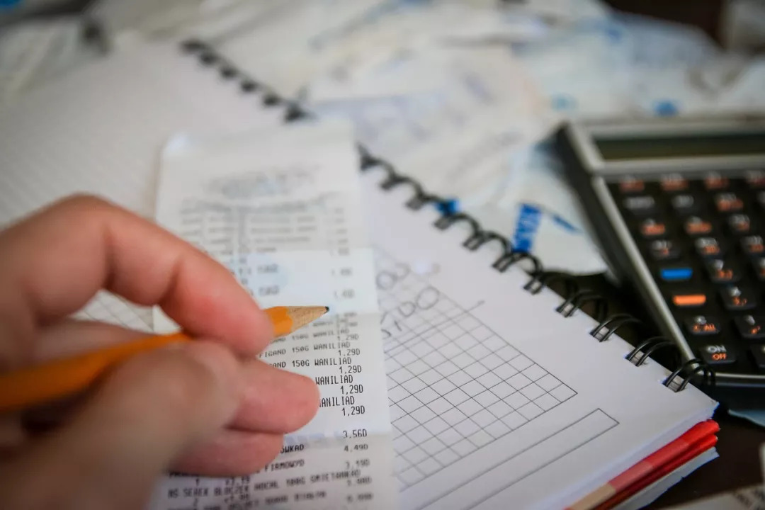社保滯納金計入什么科目(補繳以前年度的社保會計分錄)